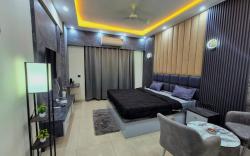 The Urban Oasis 
Get luxury stay

Omaxe Hazratganj