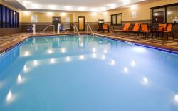 Holiday Inn Express & Suites Davenport North By IHG