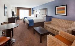 Holiday Inn Express & Suites Davenport North By IHG