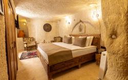 arkelas cave house 