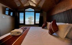 Goroomgo Nirvana Rooms Shimla