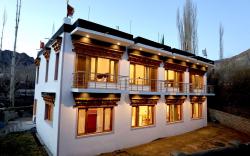 Tsana homestay 