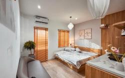 H” Home : Căn hộ mới, có ban công thang máy quận 1