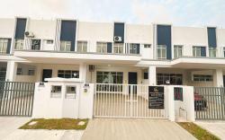 A29 Ella Dato Onn 23  (15person)