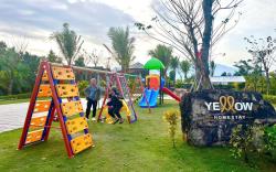 Yellow Homestay