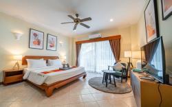 Studio -  Swimming Pool / Balcony /near market 102