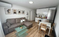 Cozy apartment 50 meters from the sea