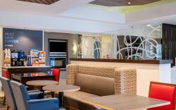 Holiday Inn Express Hotel & Suites Chicago-Libertyville By IHG