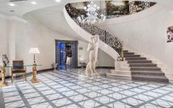 Royal Hotel Carlton