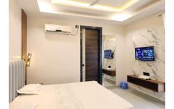 Hotel RGS Crystal