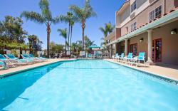 Holiday Inn Express Hotel & Suites San Diego-Escondido By IHG