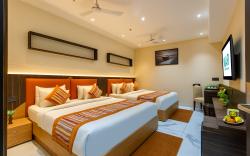 The SM Hotel By RMR Hotels