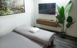 Nhà cổ 2 phòng ngủ vị trí trung tâm 3 giường