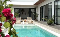 Stylish 2BR with pool in Canggu