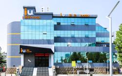 IU Hotel Yantai development zone golden beach Haishuigu