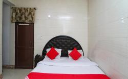 OYO 38116 Hotel Raj Golden