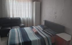 Las Palmas Day & Night Guest House