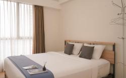 Best Deal Comfy 2BR Sky House BSD Apt By Travelio