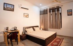 Your Peaceful Retreat | Near Janeshwar Park