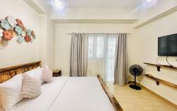 * *34 Retro Chic Studio