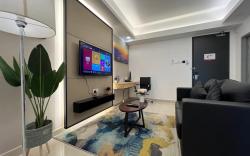 Breezing Retreat: Cozy 2BR at Ion Delemen, Lvl 23