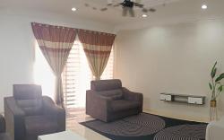 Nuur Homestay 