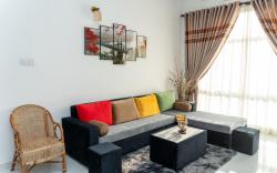 Cinnamon Holiday Home Near Airport