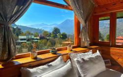 Sunset Wooded Attic Suite in Tra - A Boutique Stay