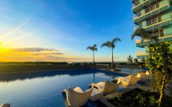 Sophisticated 2BR • Bay Area • Okada View