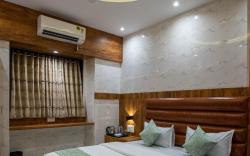 Hotel Heraa International Grant Road, Mumbai