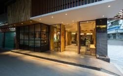 V8 Ziyuangang Hotel