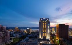 Huachen International Hotel