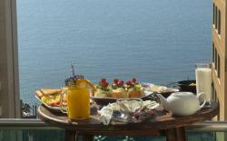 King Suites Hotel