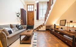 Shanghai Hills & Well-time MCM Family B&B