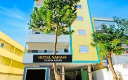 Hotel Vaarahi
