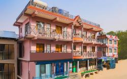 OYO 321 Hotel Everest Window View