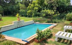 Leafy home in the heart of Linden with Pool