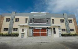 LJENJ Apartelle near Clark Airport