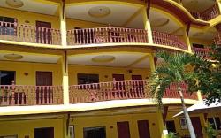 Phratamnak Inn