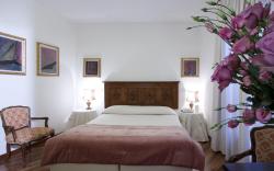 Hotel Columbia