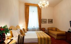Hotel Columbia