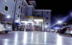 PARRIS ROYAL HOTEL