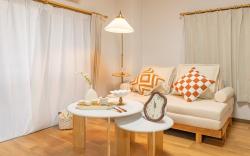 6-minute walk from Higashi-Nakano station