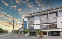 Cosmopolitan Hotel and Apartments