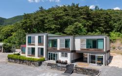 Yeongwol Nature & Pet Retreat
