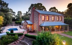 Hahndorf Luxury Retreat 5 Bedrooms for 12 people