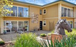 Angaston Mews