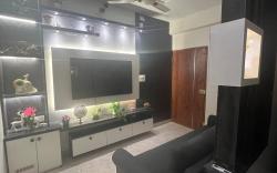 Cozy 1BHK 301 | Big TV, OTTs