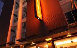 Hemingway's Hotel