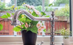 9 mins from Tower Bridge  3BR City Home w/Parking